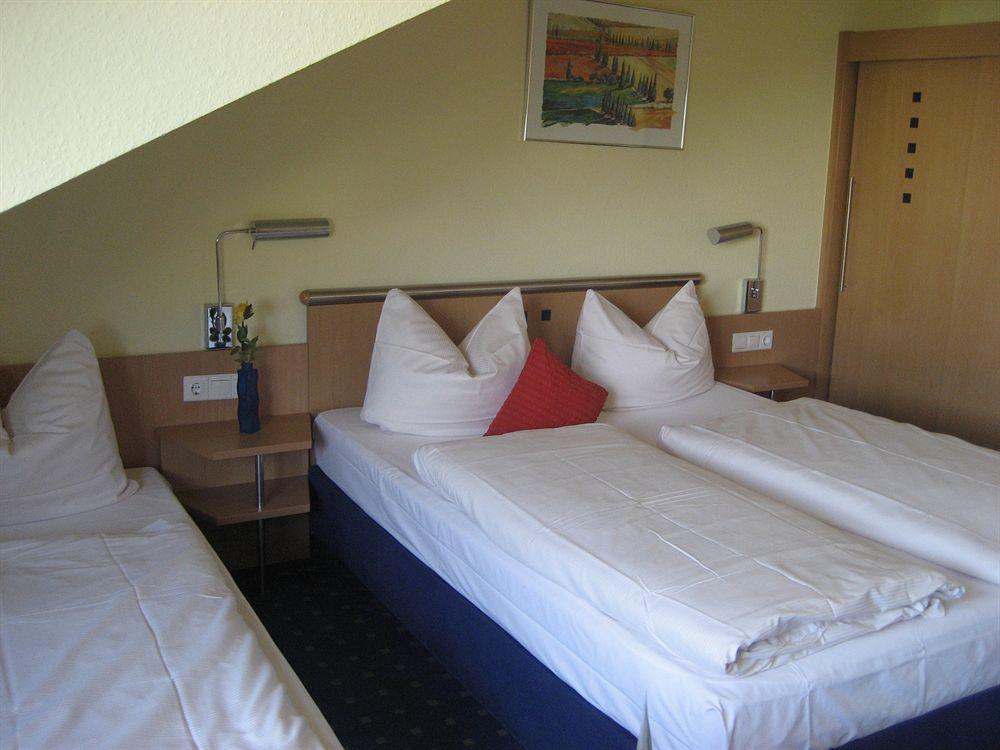 Hotel Ifen Wiesloch Exterior photo